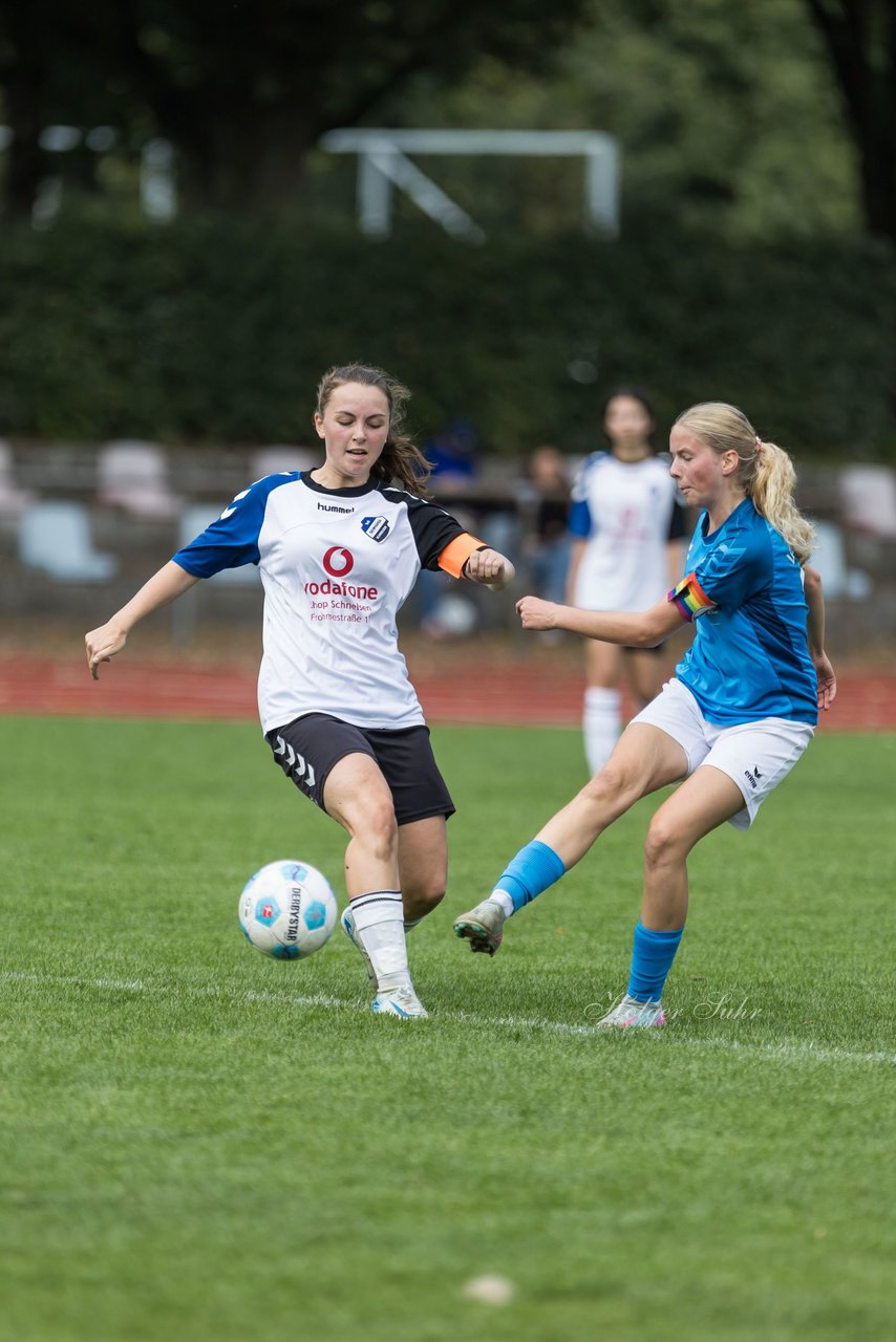 Bild 127 - wBJ VfL Pinneberg - Germania Schnelsen : Ergebnis: 15:1